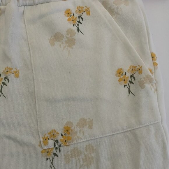 Lucky Brand Daisy Print Joggers - Picture 4 of 10